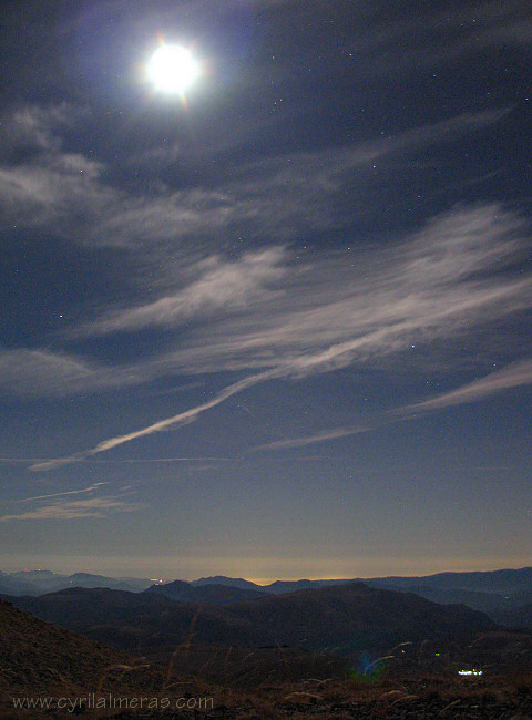 montagne lune etoile nuages