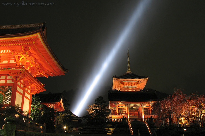 kiyomizu temple by night, kyoto
